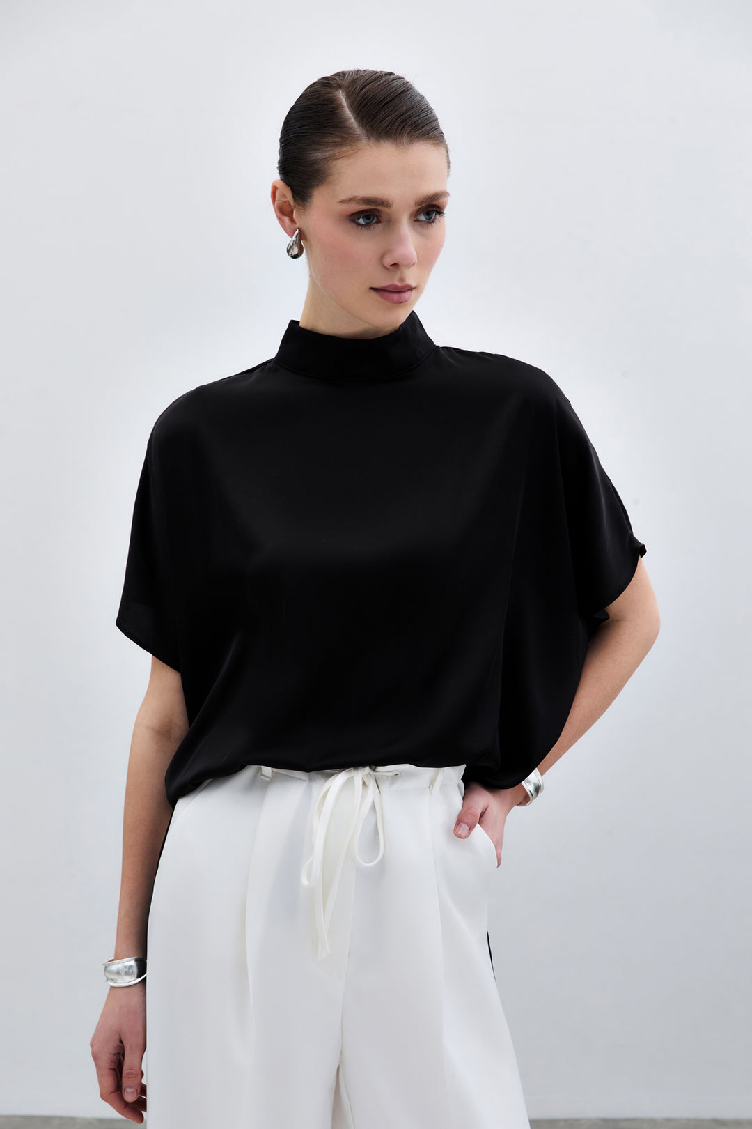 Sateen Blouse ample à manches chauve-souris - düz Noir