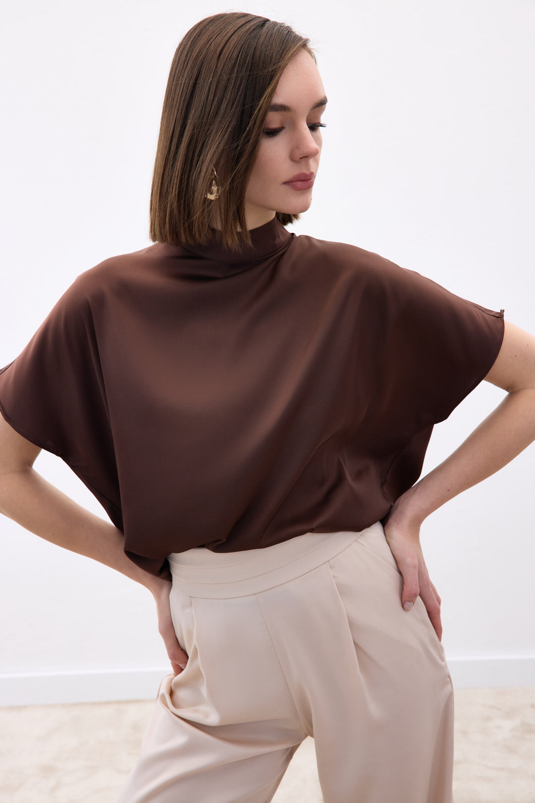 Sateen Blouse Ample à Manches Chauve-Souris - Marron