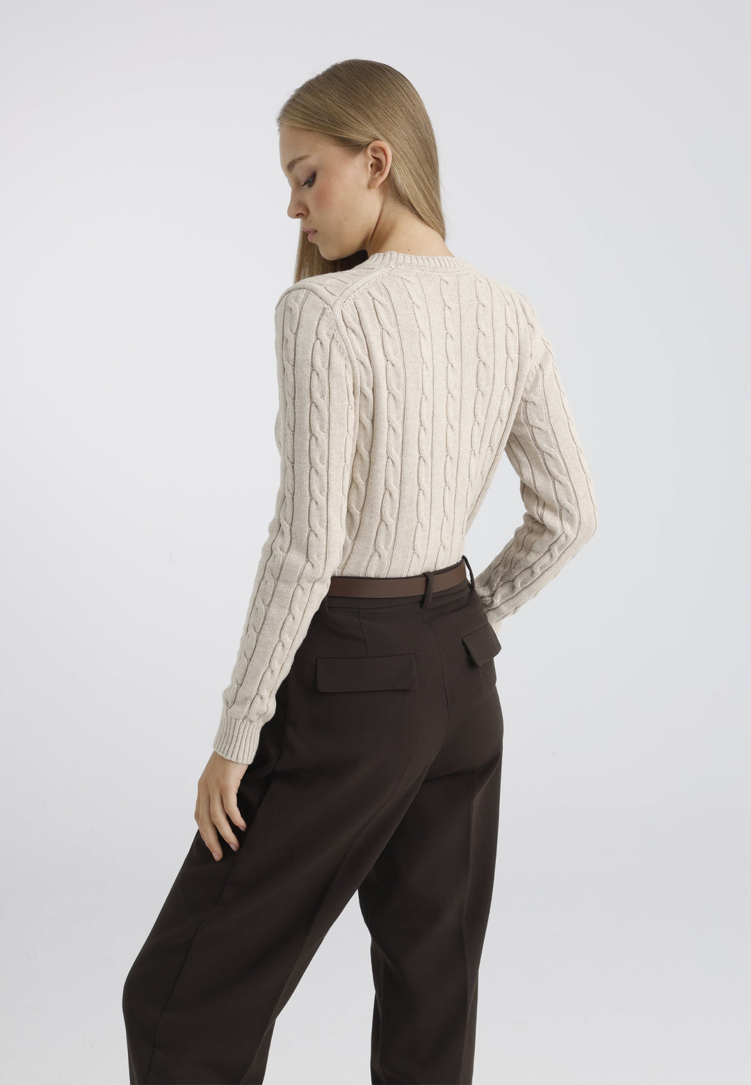 Felix Hardy Pull tricot à col rond et tresses pour femme - Beige