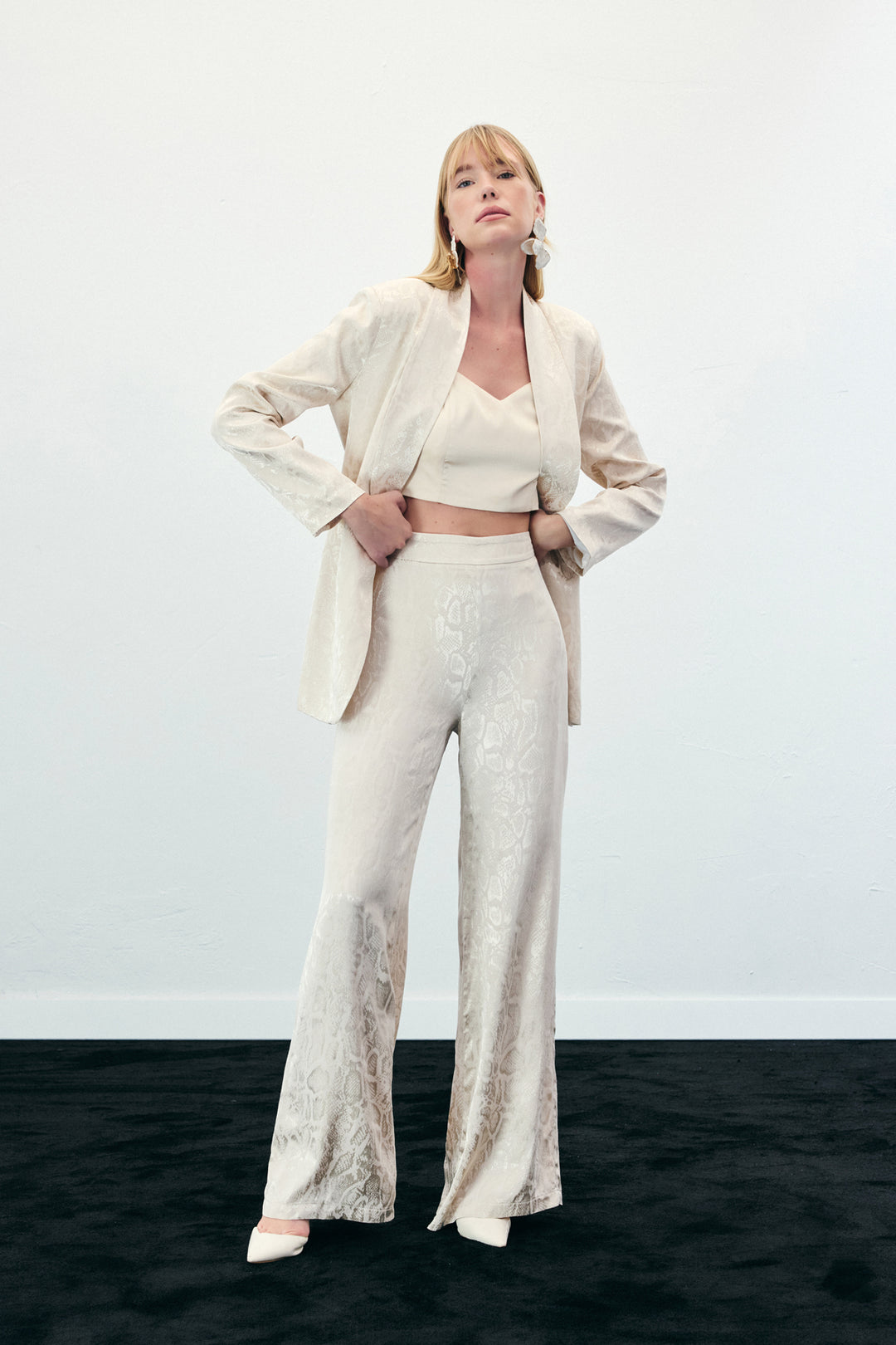 Sateen Pantalon à motifs de serpent - Beige