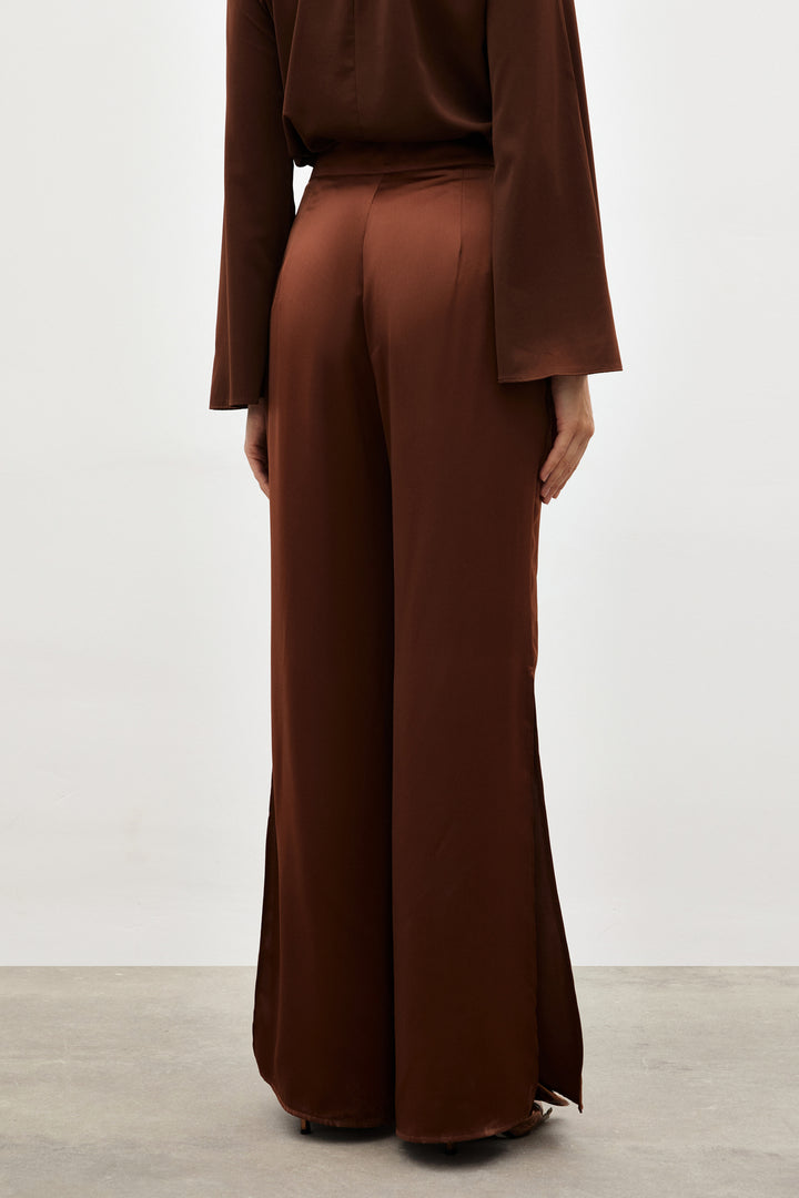 Sateen Pantalon satiné avec fente - Marron