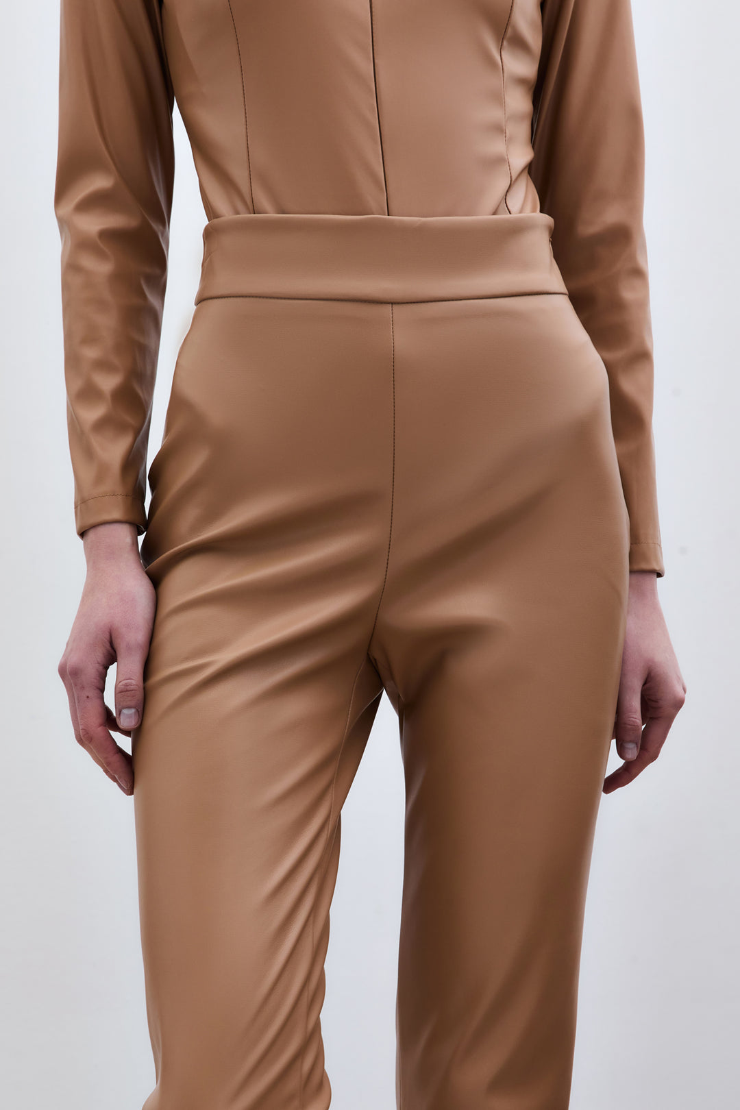 Sateen Pantalon en Cuir Taille Haute - camel