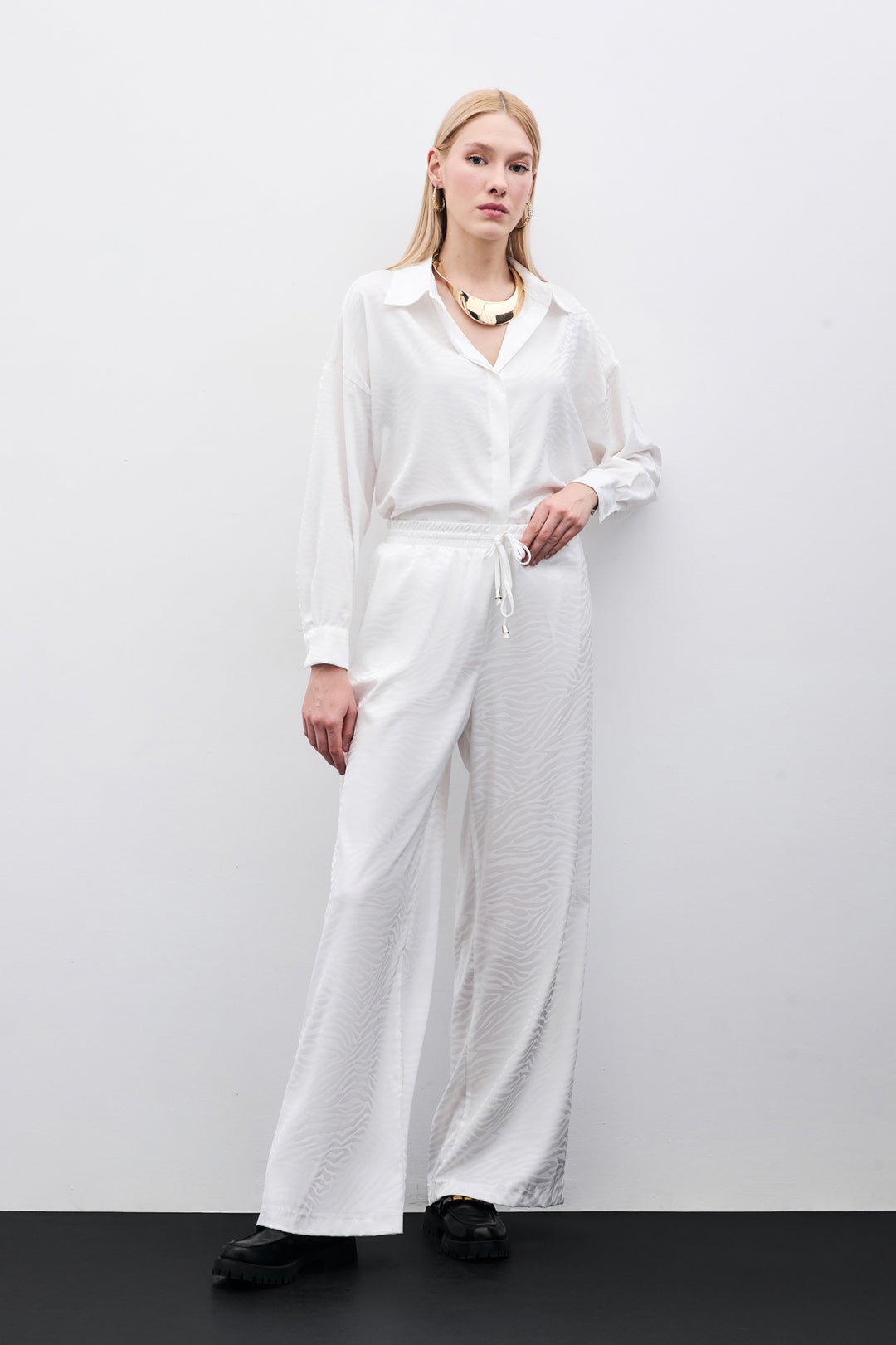 Sateen Pantalon ample à motifs zèbre - Écru
