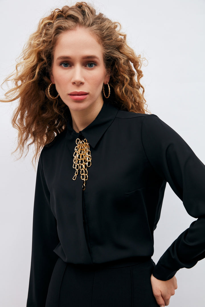 Sateen Chemise droite avec accessoire en chaîne - Noir