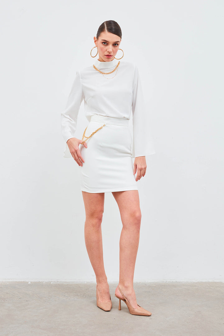 Sateen Jupe Mini avec Accessoire en Chaîne - Écru