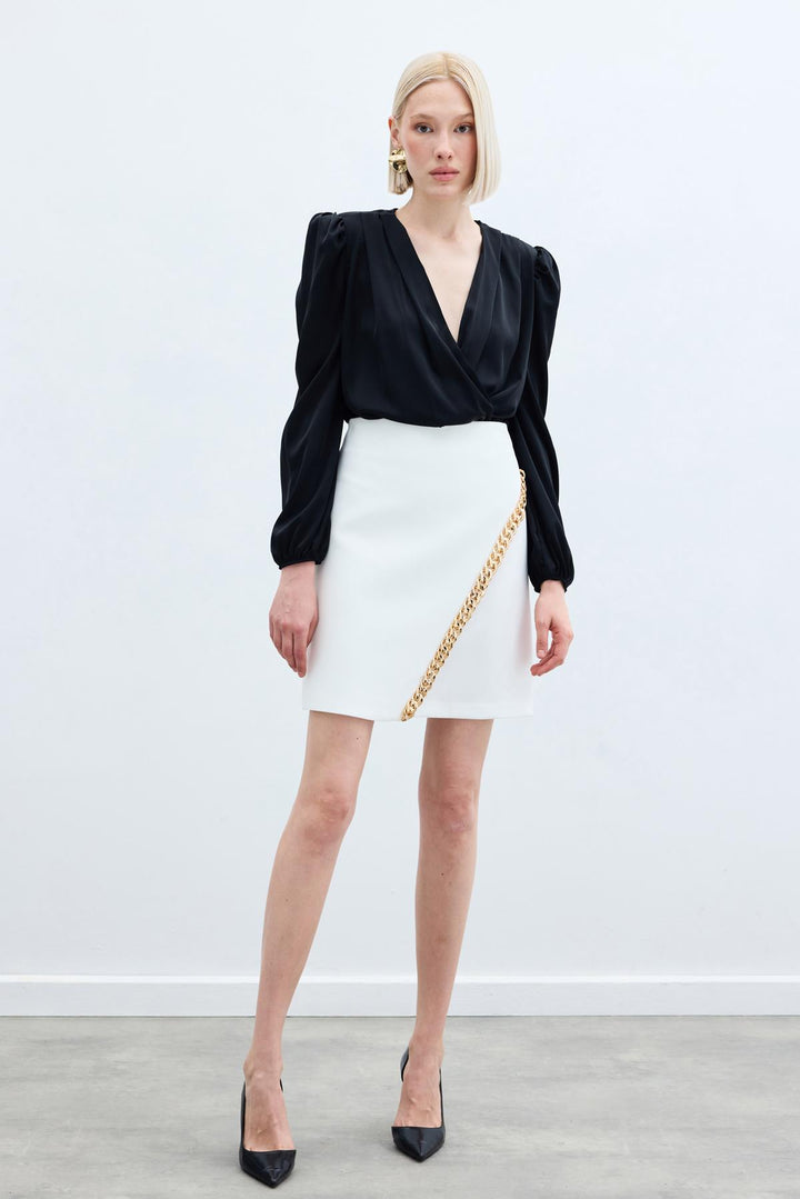 Sateen Jupe Mini avec Accessoire en Chaîne - Écru