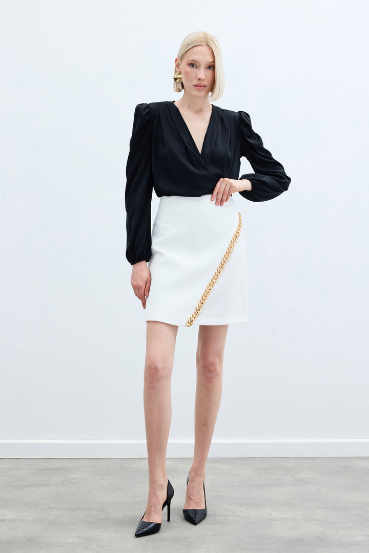 Sateen Jupe Mini avec Accessoire en Chaîne - Écru