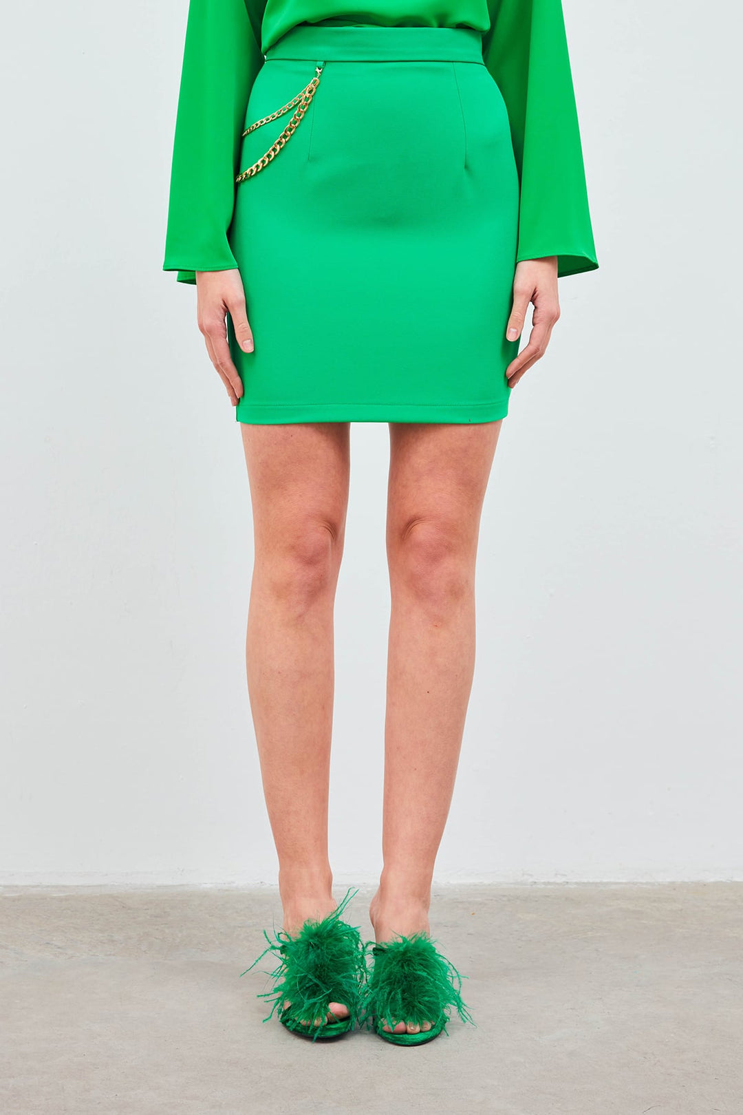 Sateen Jupe Mini avec Accessoire en Chaîne - Vert