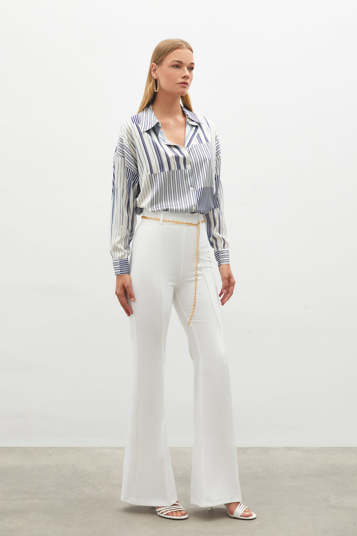 Sateen Pantalon avec ceinture en chaîne - Écru