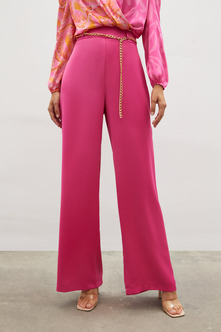 Sateen Pantalon en crêpe satin avec chaîne - Fuchsia