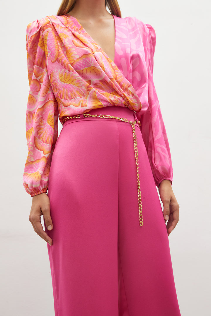 Sateen Pantalon en crêpe satin avec chaîne - Fuchsia