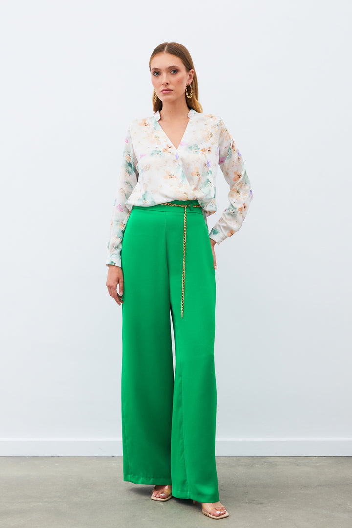 Sateen Pantalon en crêpe satin avec chaîne - Vert